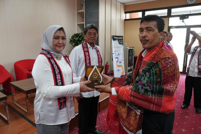ingkatkan Minat Baca di Sumut,  Nawal Pelajari Konsep yang Diterapkan Yogyakarta