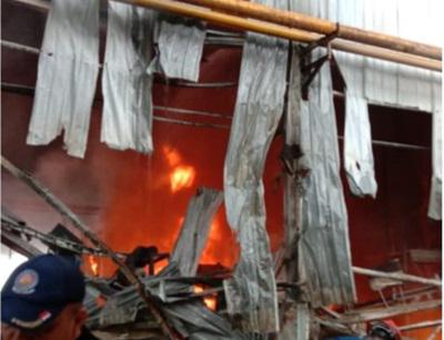 Pabrik Keramik di Mabar Terbakar