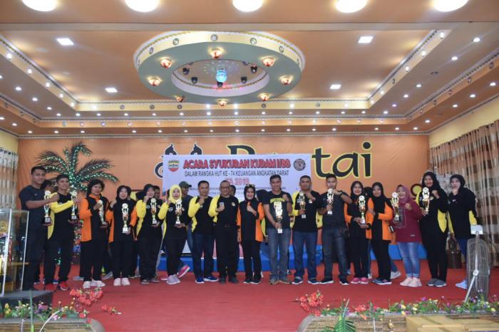 Keuangan Kodam I/BB melaksanakan Syukuran HUT ke-74 KUAD di Pantai Bali Lestari