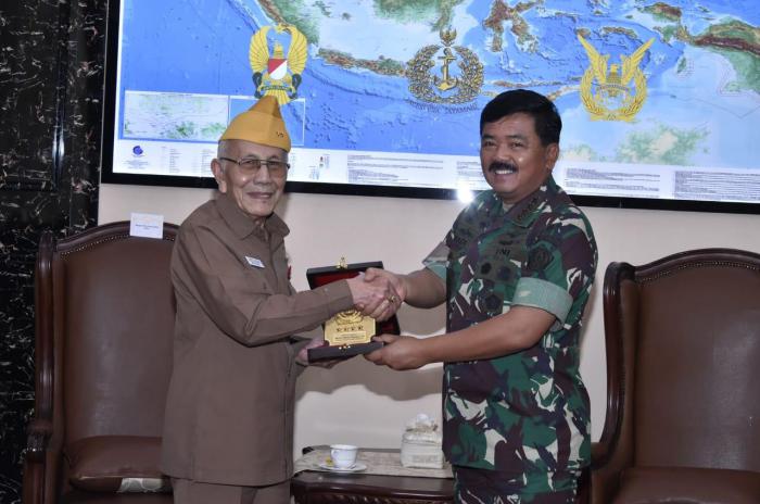 Panglima TNI Terima Kunjungan Ketua Umum LVRI