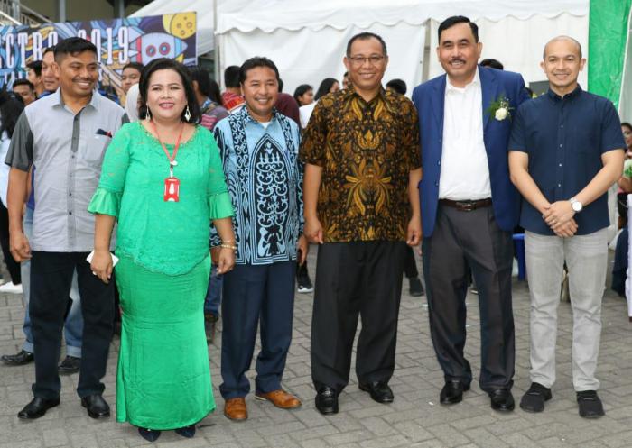 Plt Wali Kota Buka Pensi SMA Santo Thomas 2 Medan