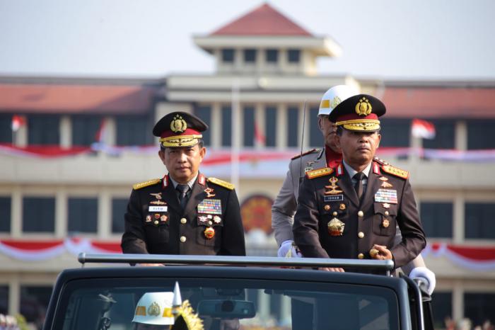 Jenderal Idham Aziz Resmi Terima Panji-Panji Kepolisian Negara Republik Indonesia