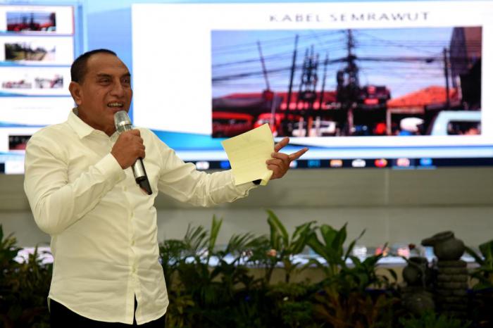 Gubernur Instruksikan Penertiban Jaringan Utilitas