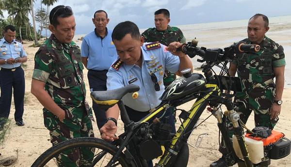 Silaturahmi dengan Danlanud Raden Sadjad, Pangdam I/BB Bersepeda air dan Bermain Bowling Pantai