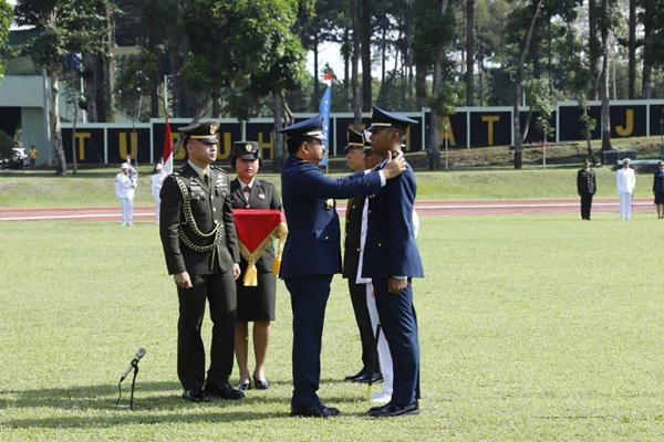 185 Perwira Karier TNI Tenaga Kesehatan Dilantik