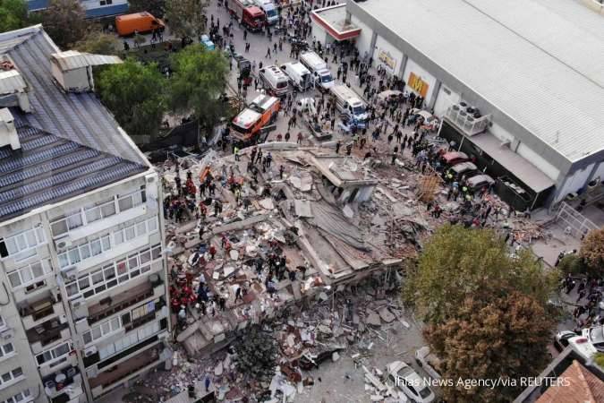 Terkubur Selama 33 Jam, Seorang Pria Korban Gempa di Turki Selamat