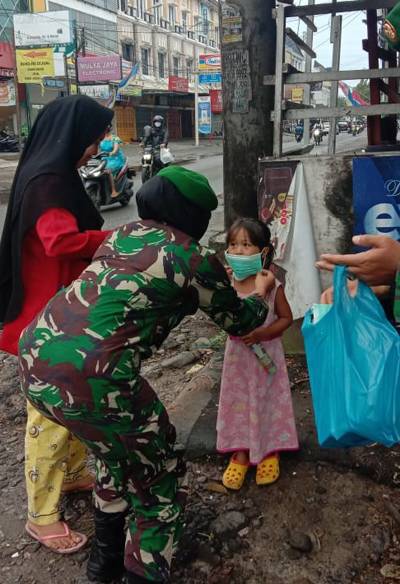 Satgas Covid-19 Kanminvetcad I/20 Gelar Operasi Pendisplinan Prokes Di Kecamatan Medan Barat