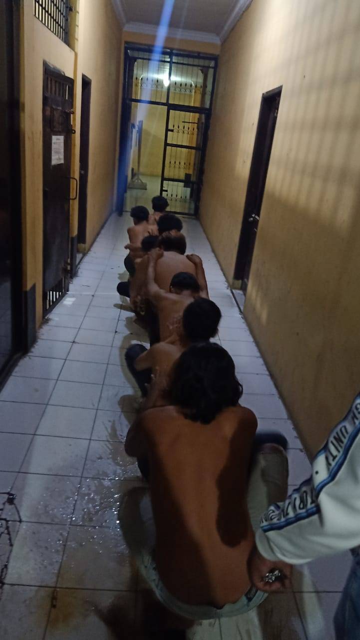 Gelar Patroli Dialogis, Brimob Polda Sumut Amankan Sejumlah Pemuda Terduga Geng Motor