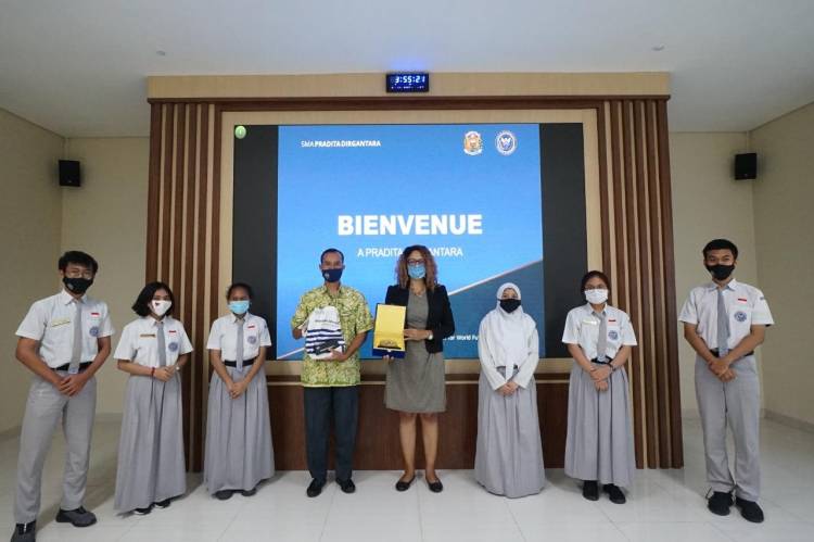 SMA Pradita Dirgantara Terima Kunjungan Direktur IFI