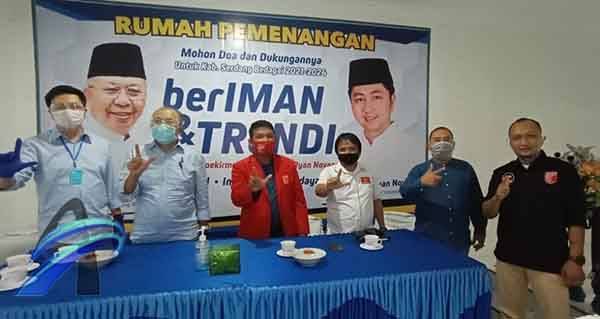 Hargai Budaya di Medan, Akhyar-Salman Kompak Pakai Tengkulok dan Uis Gara
