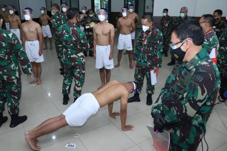 Aspers Panglima TNI Pimpin Sidang Pantukhir Perwira PSDP Penerbang TNI