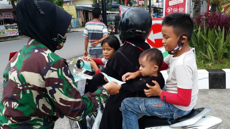 Satgas Covid-19 Pendam I/BB Sosialisasi Prokes Kepada Warga Kec. Medan Sunggal