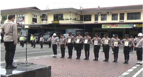 8 Personil Polrestabes Medan Dipecat Tidak Dengan  Hormat