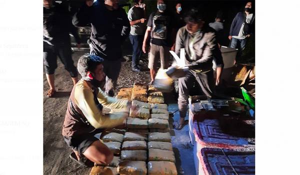 BNN Kembali Tangkap TSK Narkoba Dan Barang Buktinya