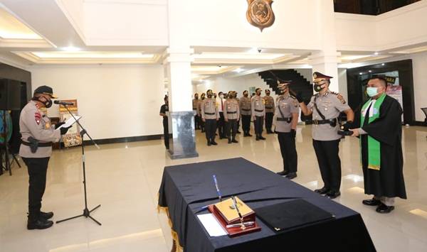 AKBP Ronny Nicolas Sidabutar Resmi Jabat Kapolres Humbahas