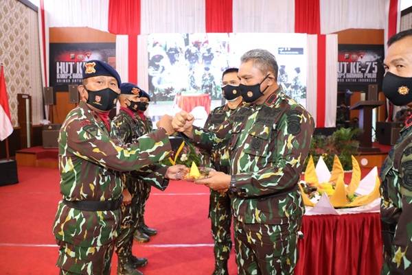 Kapolda Sumut Hadiri Upacara HUT Korps Brimob Ke - 75 Secara Virtual