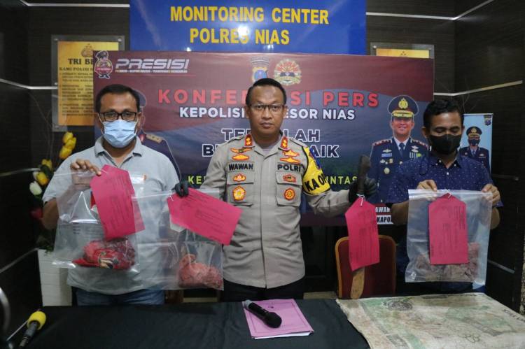 Pria di Gunung Sitoli Bunuh Anak Kandung dengan  Sadis Lalu Coba Bunuh Diri