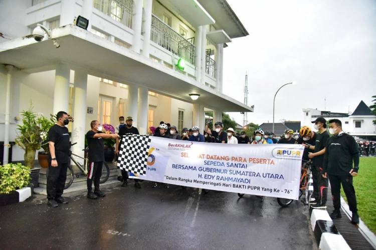 Edy Rahmayadi Lepas Peserta Sepeda Santai Dalam Rangka Hari Bakti Kementerian PUPR