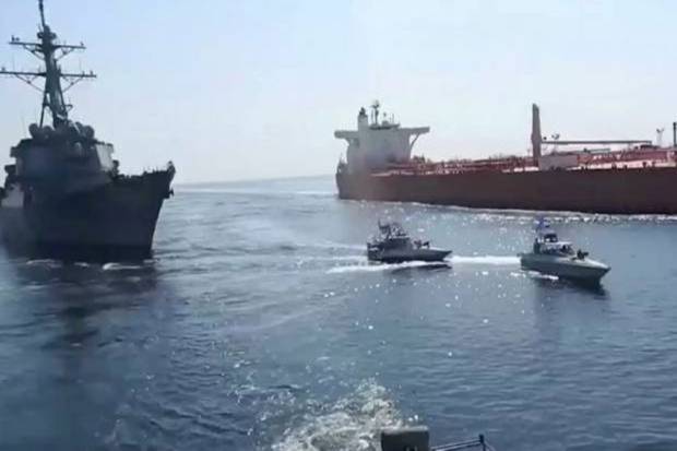 Mencekam, Sebanyak 9 Tentara Iran Tewas Dalam Bentrokan Dengan Angkatan Laut AS