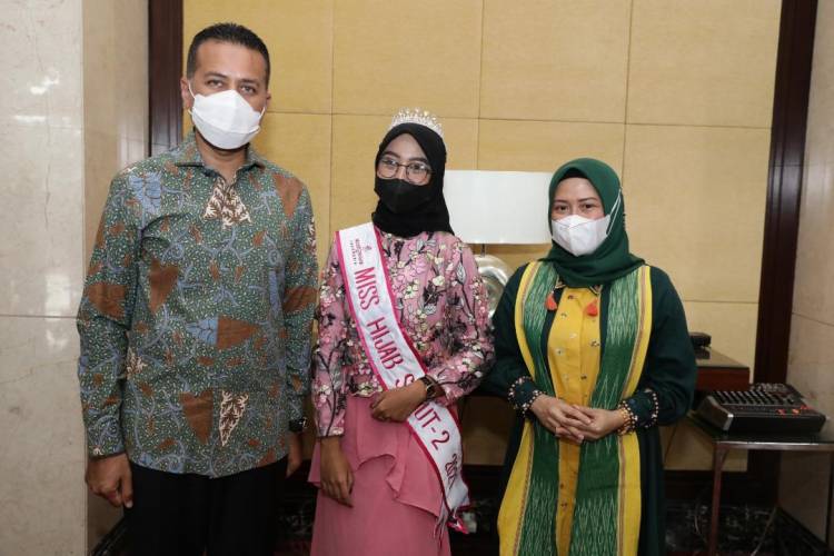 Wagubsu Terima Kunjungan Putri Cilik dan Kontestan Miss Hijab Indonesia