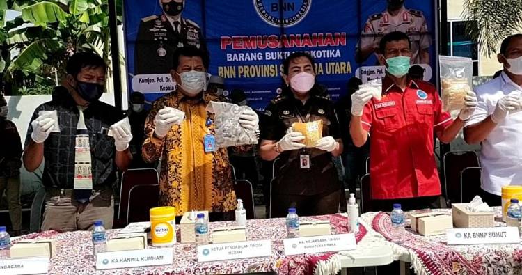 BNNP Sumut Musnahkan 10323,675 gram Ganja, 2070 gram Sabu dan 5480 Butir Pil Ekstasi