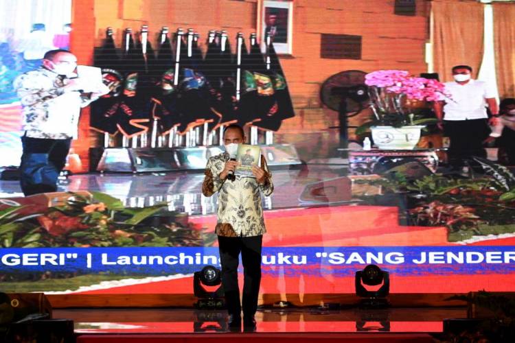 Buku Sang Jenderal Ayah Untuk Negeri Resmi Diluncurkan, Ini Harapan Gubsu