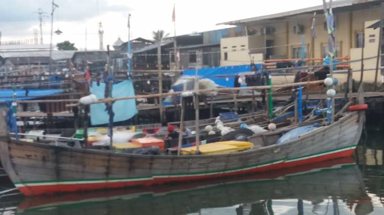 Akibat Cuaca Buruk, Ratusan Nelayan Ikan Tak Melaut