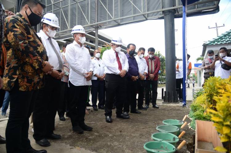 Edy Rahmayadi Llaksanakan Peletakan Batu Pertama Peresmian Pembangunan PLTS