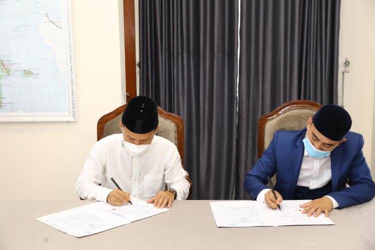 Musa Rajekshah Lakukan Penandatangan MoU di Pondok Pesantren Syarief Medan
