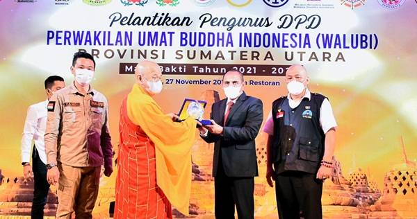 Gubsu Pesankan Hal Ini Saat Pelantikan Walubi Sumut