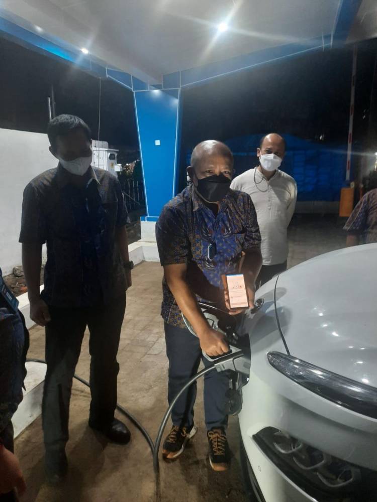 Sekarang Bisa Charge Baterai Kendaraan Listrik di SPKLU Medan