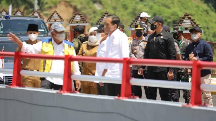 Presiden RI Joko Widodo Resmikan Bendungan Tugu dan Bendungan Gongseng