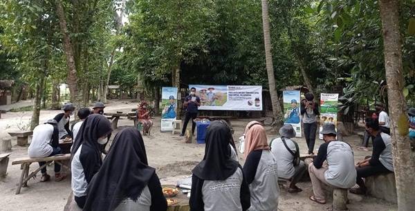 Petani Muda di Pantai Labu Diajarkan Cara Mengelola Tanaman Padi
