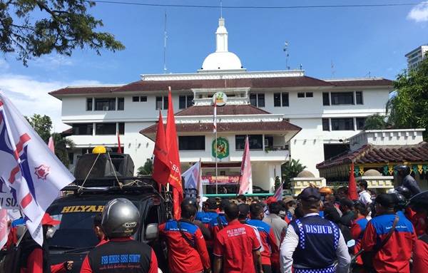 Buruh di Medan Minta UMP 2022 Naik 10 Persen