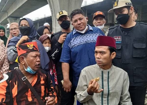 Ustadz Abdul Somad Kunjungi Mushollah Al Ikhlas PAC PP Medan Area