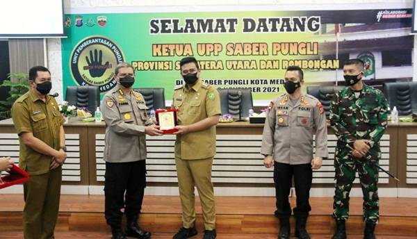 Bobby Bersama Tim Saber Pungli Berkomitmen Berantas Pungli di Kota Medan
