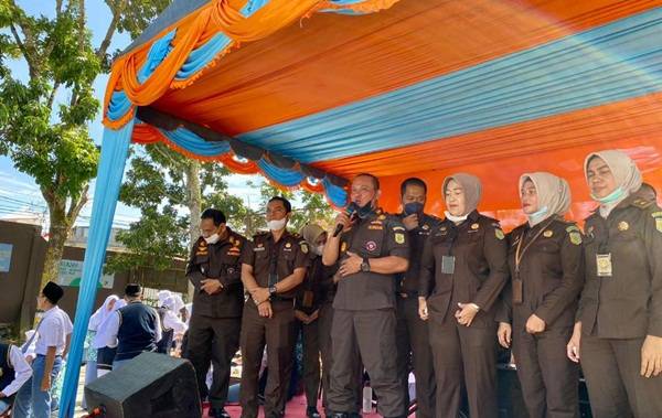 Kejari Padangsidimpuan Gelar Peringatan Hari Guru di MAN 2