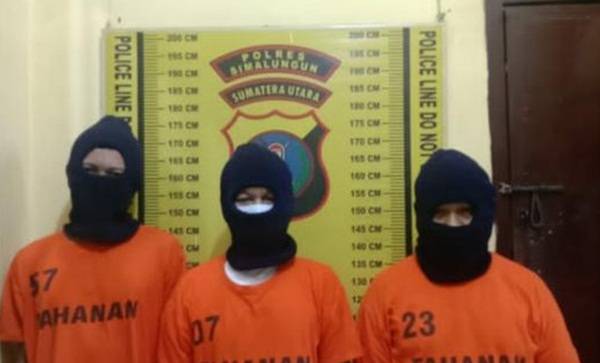 Polres Simalungun Bekuk Tiga Tersangka Komplotan Spesialis Pencuri Lintas Kota