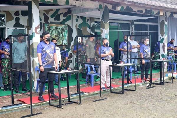 Kala Bobby Ikut Lomba Menembak di Yonmarhanlan I Belawan