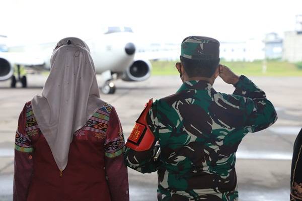 Wapres RI Bertolak ke Jakarta dari Lanud Soewondo