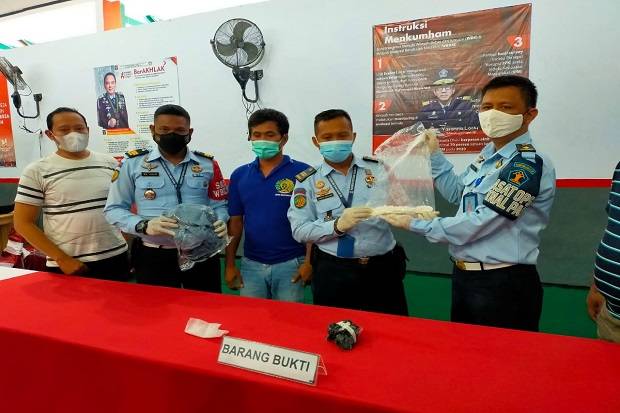 Sedikitnya 570 Butir Pil Koplo Trobos Lapas Banyuwangi