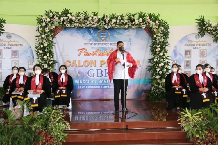 Bobby Nasution Hadiri Acara Penahbisan 20 Pendeta Gereja GBKP