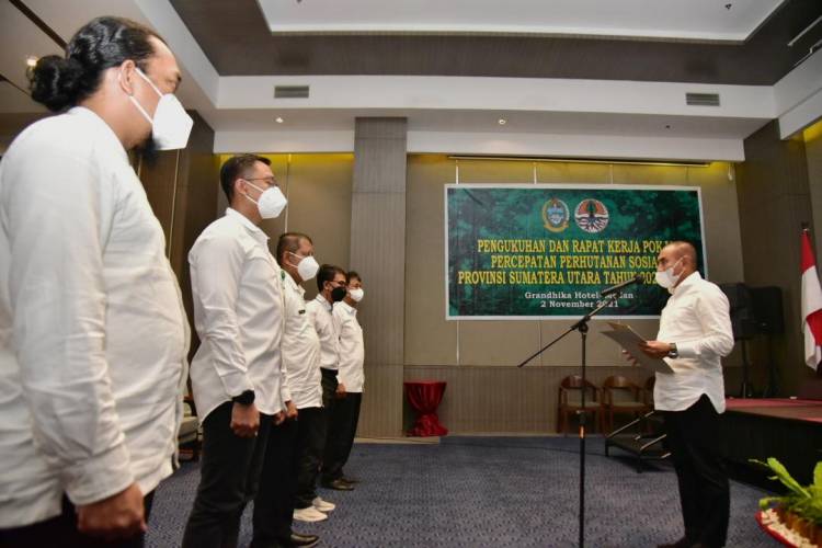 Edy Rahmayadi Kukuhkan Pokja Percepatan Perhutanan Sosial Sumut