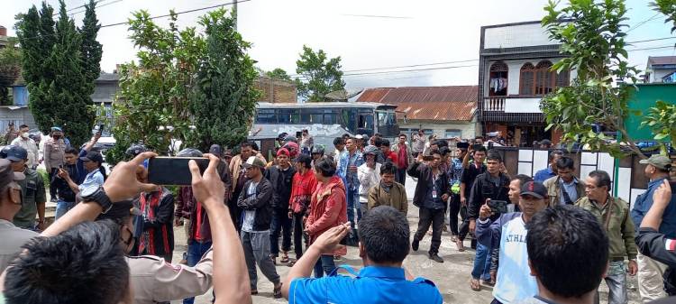 Ratusan Kelompok Tani Hutan Geruduk Kantor UPT KPH Wilayah XIII di Humbahas