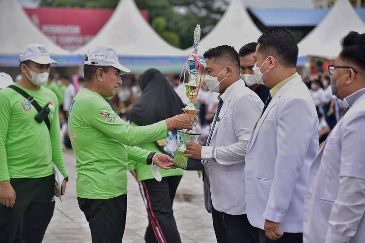 Pemerintah Komitmen Edukasi dan Layani Kesehatan Masyarakat