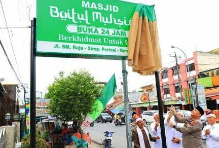 Kapolres Labuhanbatu Ikuti Shalat Ghaib Untuk Korban Gempa Cianjur di Masjid Baitul Muhsinin Ranrauprapat