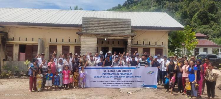 PLN dan PTPN III Hadirkan Listrik di Desa Muara UPU, Tapanuli Selatan