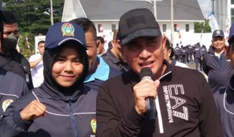 Gubsu Lepas Kontingen Sumut  Ke Prapopnas dan Pospenas