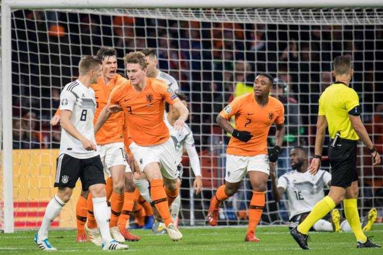 Tanpa Pemenang, Belanda dan Ekuador Harus Puas Berbagi Angka