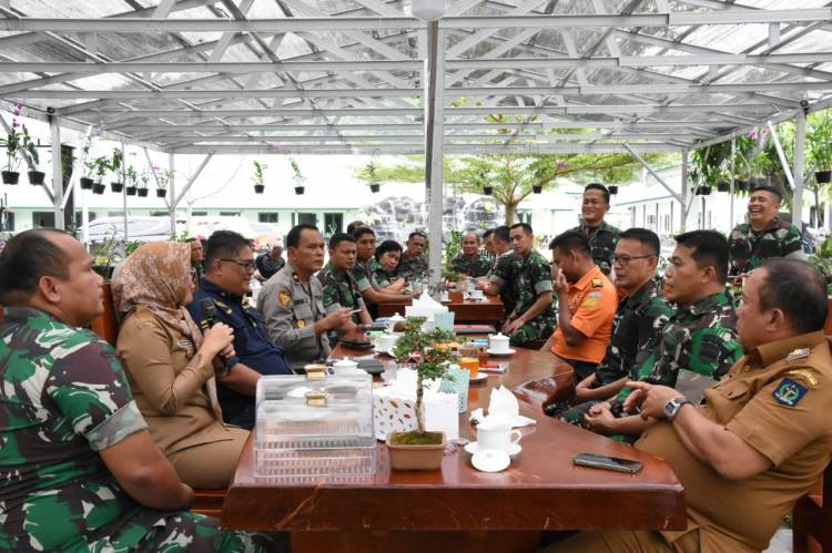 Danrem 023/KS dan Forkompida Sibolga Tapteng Ngopi Bareng